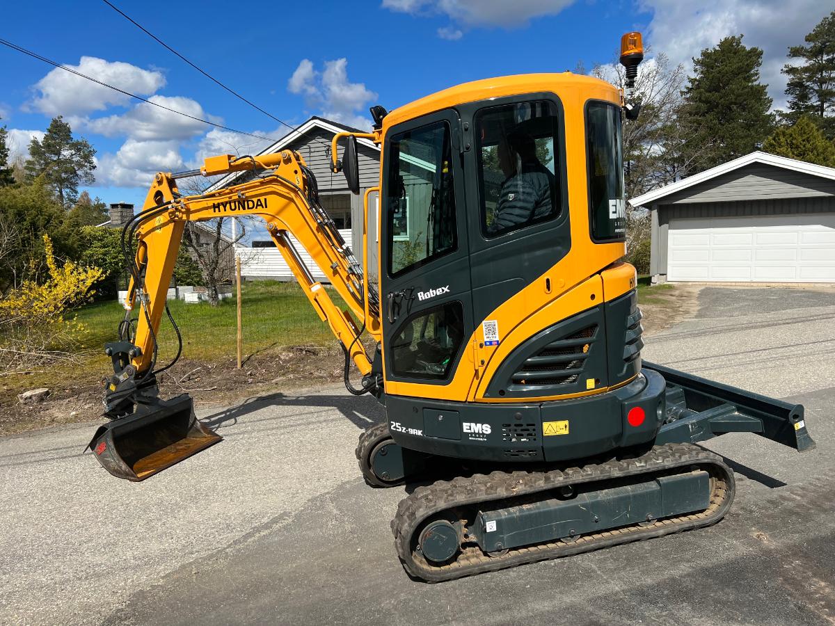 HYUNDAI ROBEX 25Z-9AK photo 2