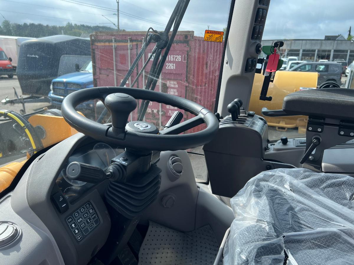 VOLVO L45HS photo 9