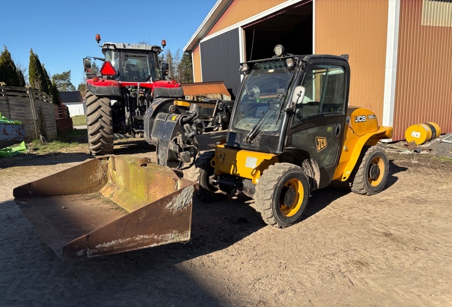 JCB 520-40 for sale