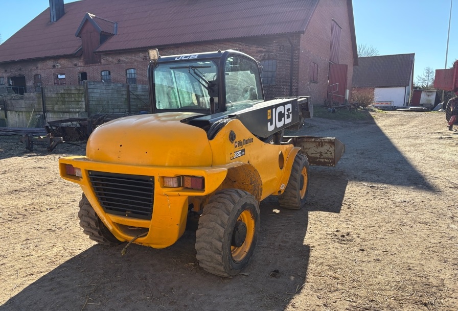 JCB 520-40 photo 4