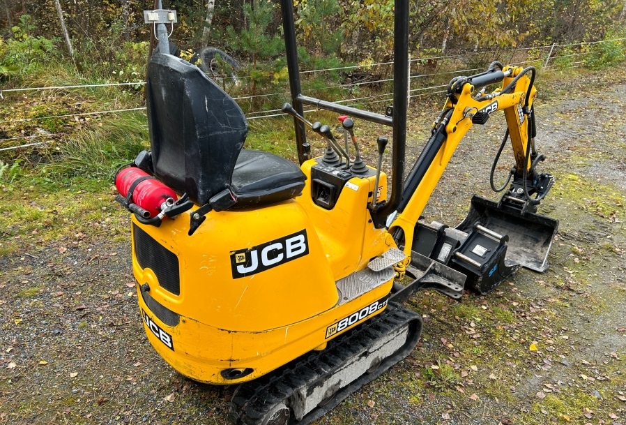 JCB 8008CTS photo 3