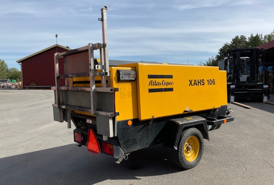 2003 Atlas Copco XAHS 106 DD used compressors & generators for sale — photo 2
