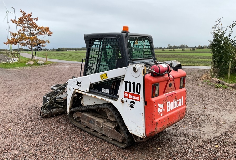 2010 Bobcat T110 used skid steer loaders for sale — photo 2