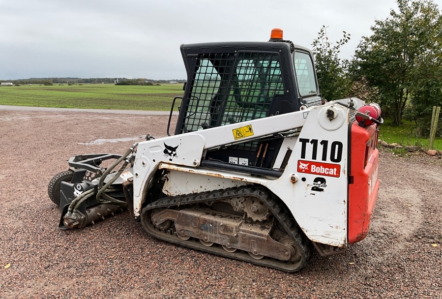 2010 Bobcat T110 used skid steer loaders for sale — photo 3