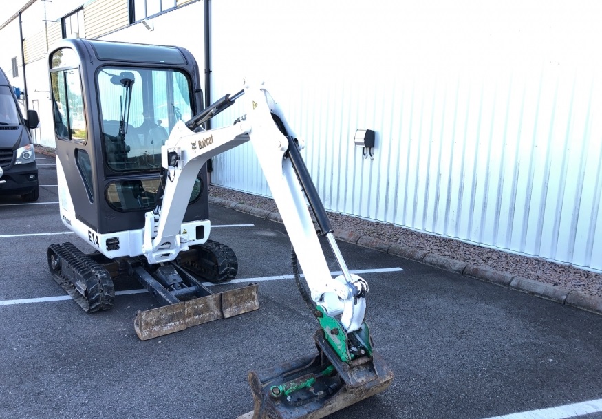 2011 Bobcat E14 used mini excavators for sale — photo 2