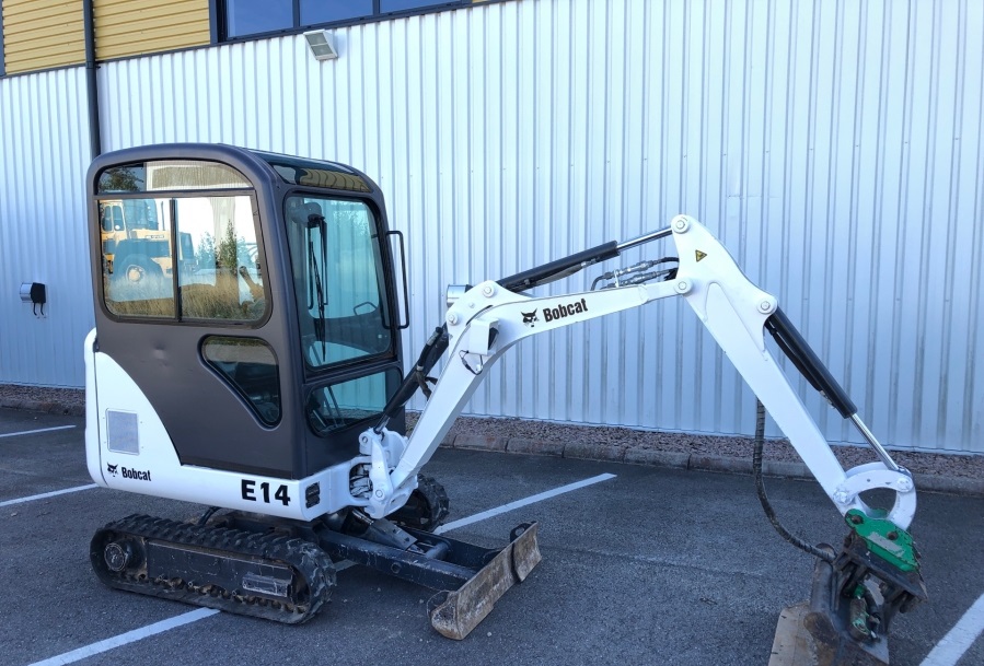 2011 Bobcat E14 used mini excavators for sale — photo 4