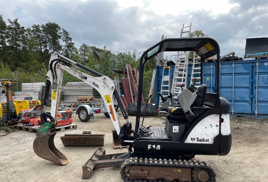 2013 Bobcat E14 A EM used mini excavators for sale — photo 2