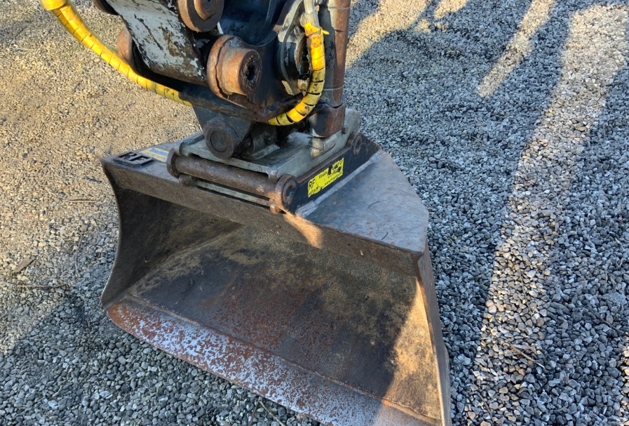 2013 Bobcat E10 used mini excavators for sale — photo 4