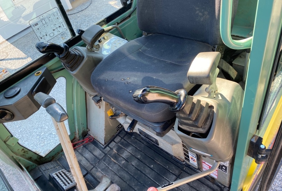 2009 Yanmar SV17 used mini excavators for sale — photo 4