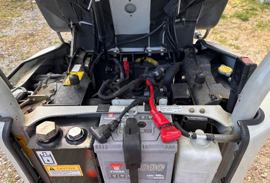 2015 Takeuchi TB210R used mini excavators for sale — photo 7