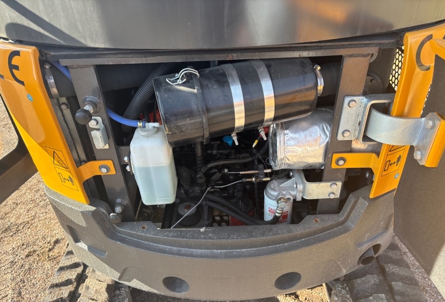 2024 Multiloader EC18 used mini excavators for sale — photo 5
