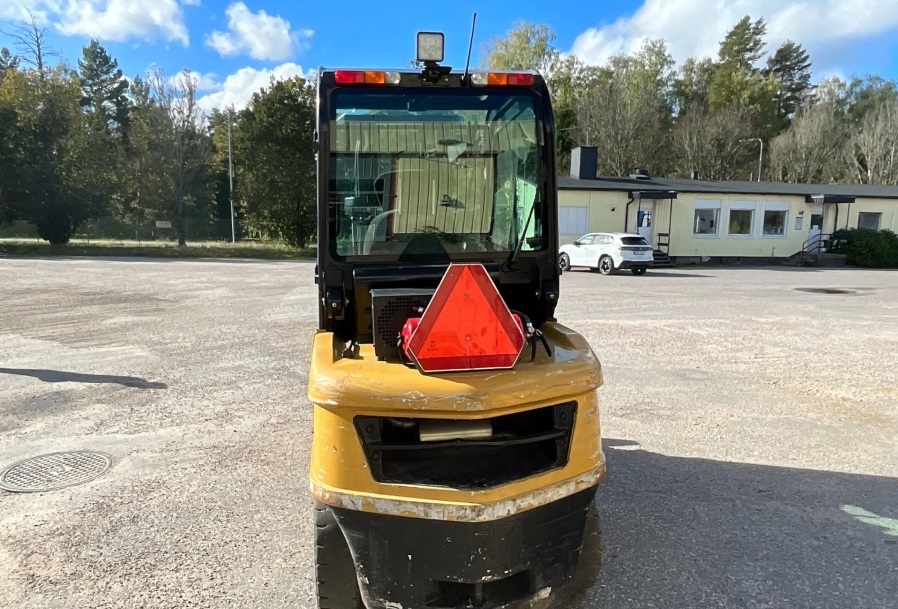 2007 Caterpillar DP35N used forklifts for sale — photo 4