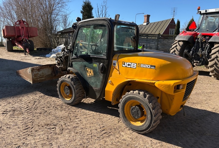 2012 JCB 520-40 used telehandlers for sale — photo 2