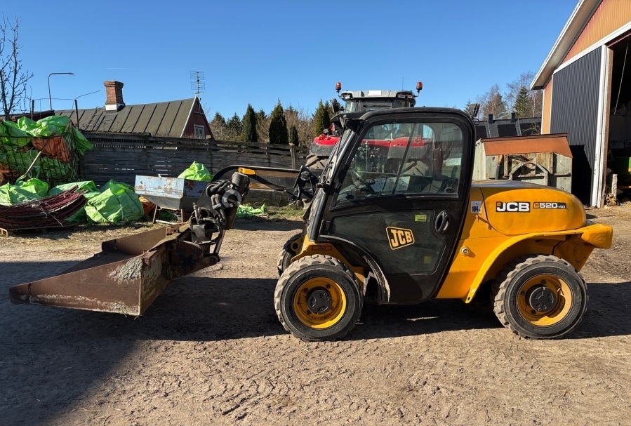 2012 JCB 520-40 used telehandlers for sale — photo 3