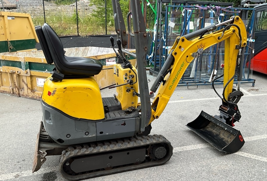 2014 Wacker Neuson 803 used mini excavators for sale — photo 2