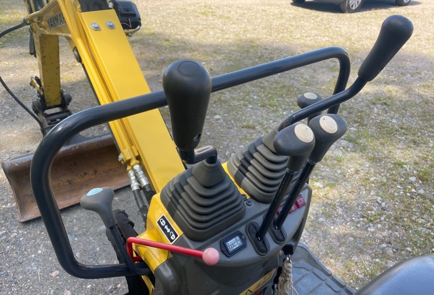 2015 Yanmar SV08 used mini excavators for sale — photo 7