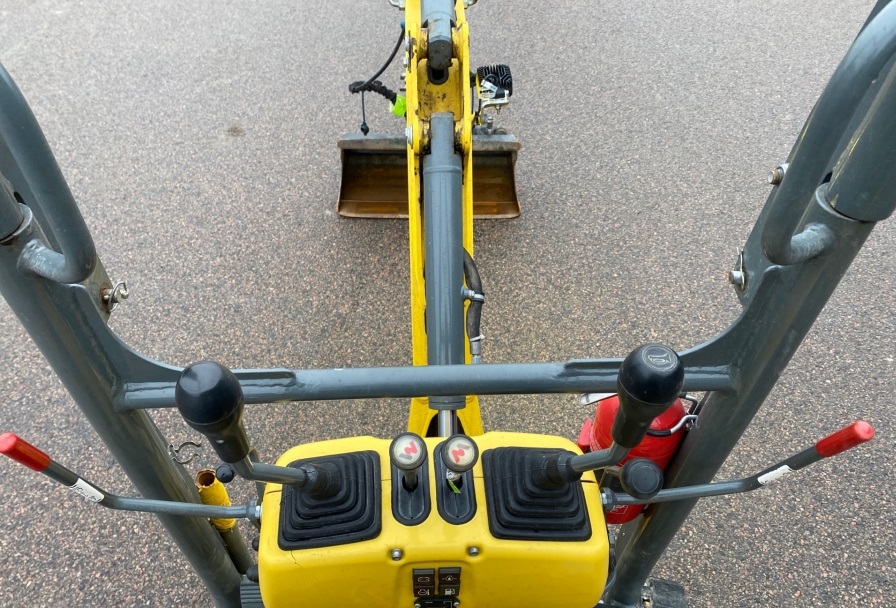 2016 Wacker Neuson 803 used mini excavators for sale — photo 5