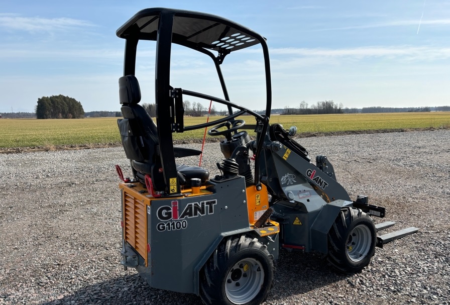 2023 Giant G1100 used wheel loaders for sale — photo 3