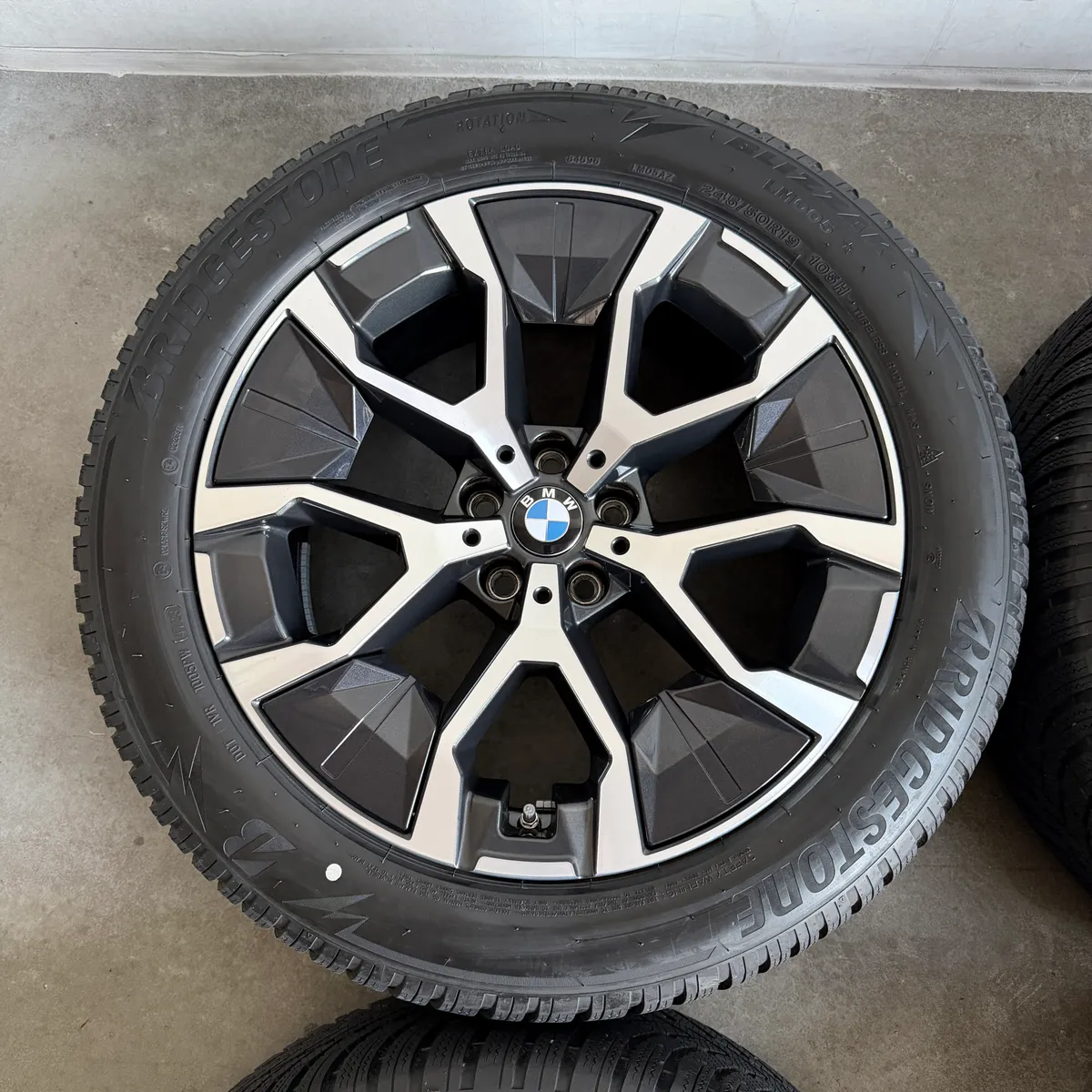 Original 19-inch BMW X3 G45 7 Series i7 G70 Styling 941 used wheels for sale — photo 5