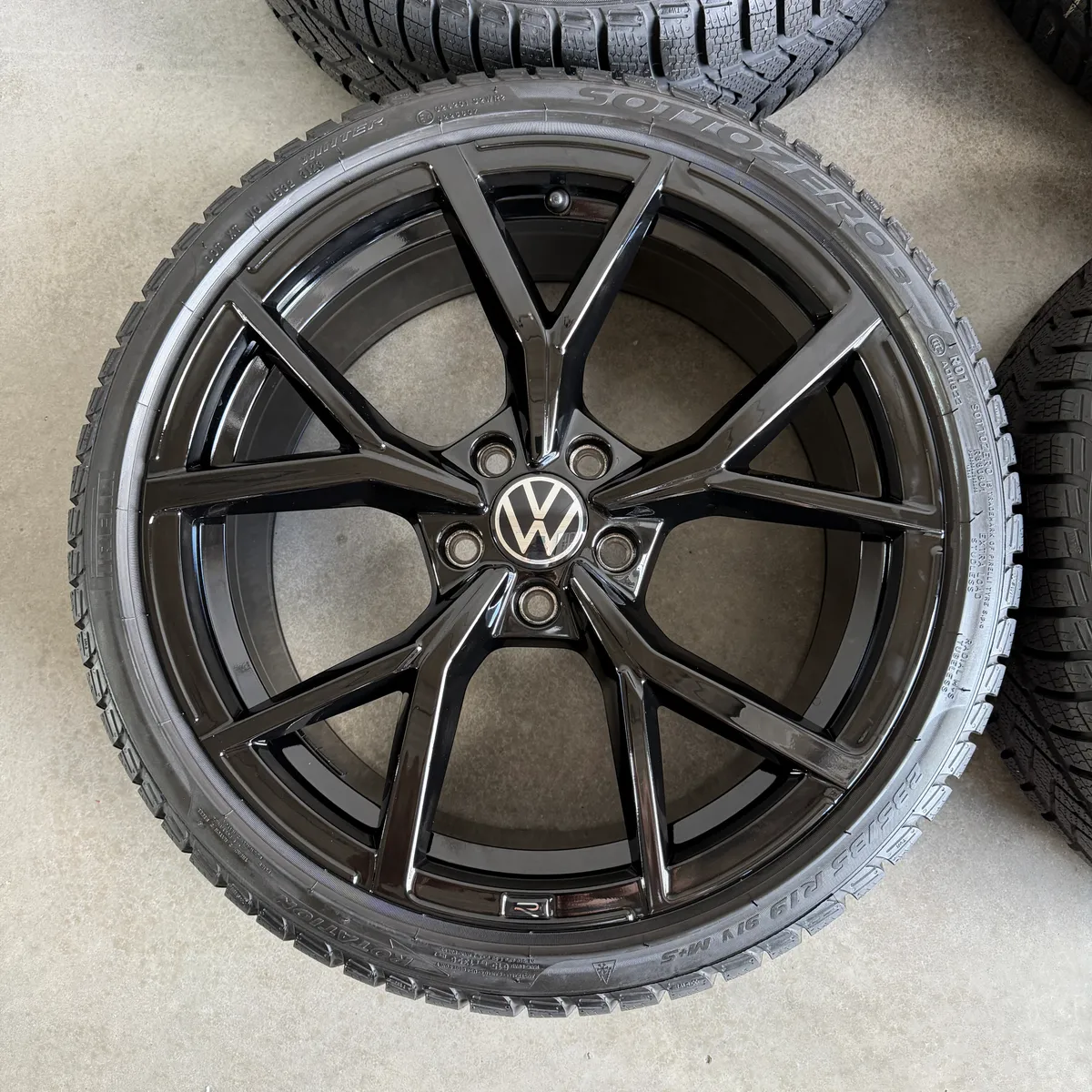 Original 19-inch VW Golf 7 8 R GTI Estoril used wheels for sale — photo 4