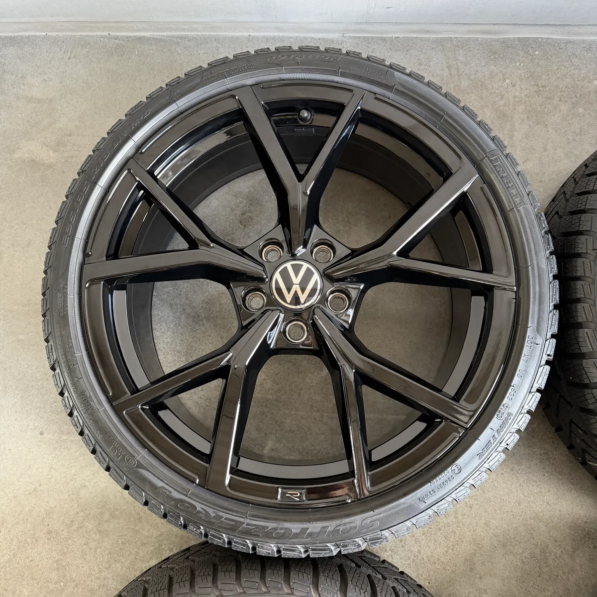 Original 19-inch VW Golf 7 8 R GTI Estoril used wheels for sale — photo 6