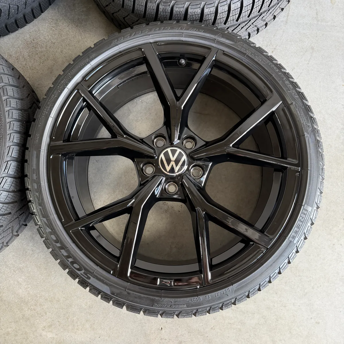 Original 19-inch VW Golf 7 8 R GTI Estoril used wheels for sale — photo 7