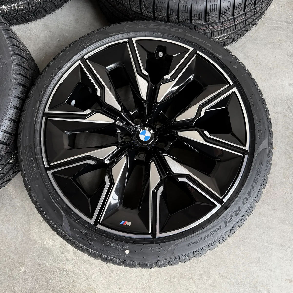 Like new, original 21-inch BMW X3 G45 7 Series i7 G70 Styling 909M M909 used wheels for sale — photo 7