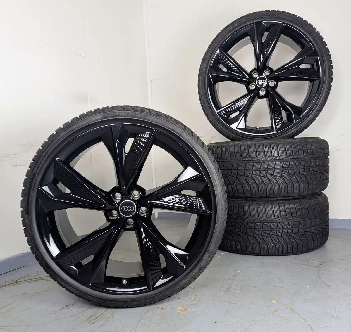  Original 22-inch Audi RS6 RS7 4K C8 structure for sale