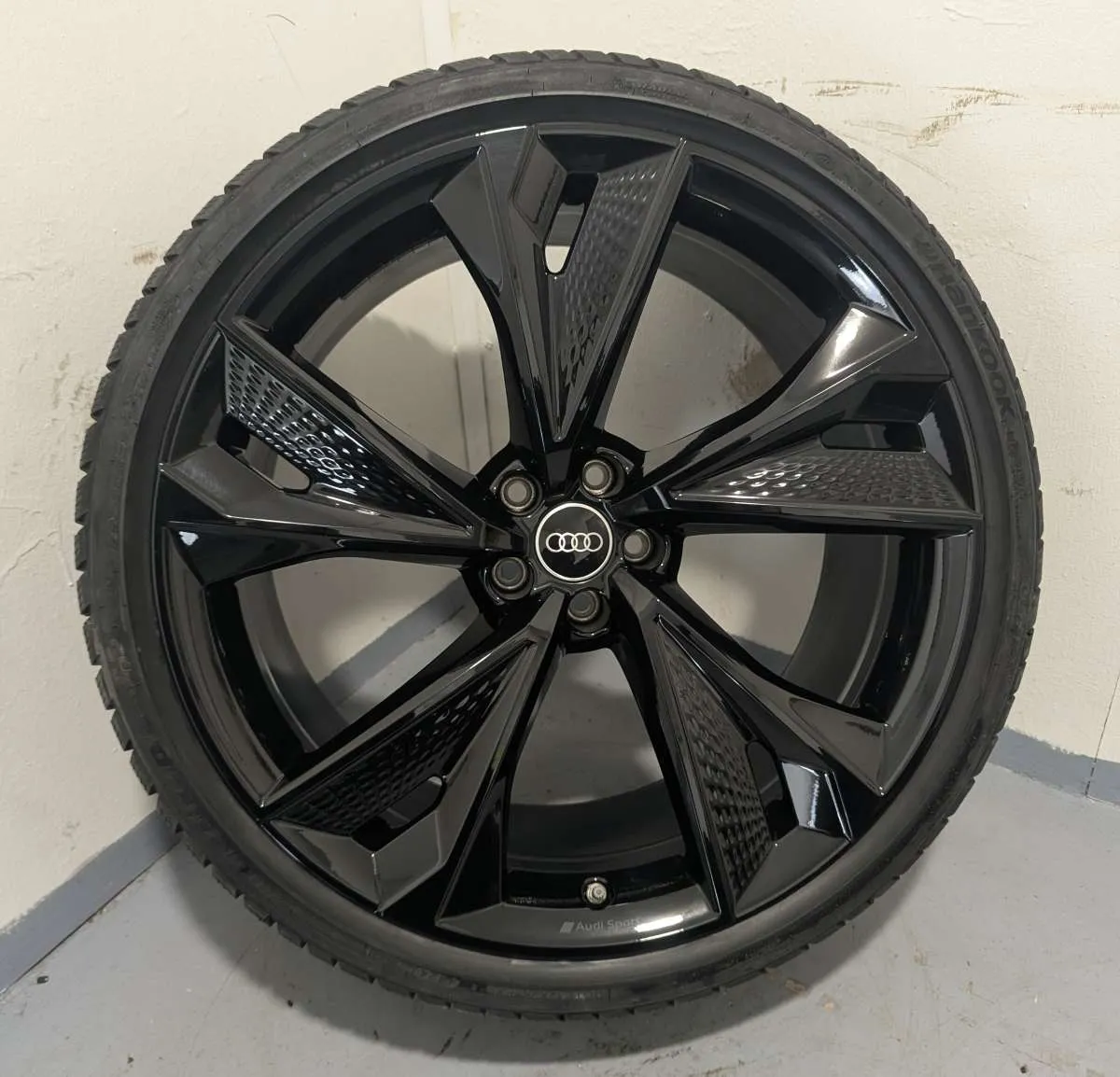 Original 22-inch Audi RS6 RS7 4K C8 structure used wheels for sale — photo 2