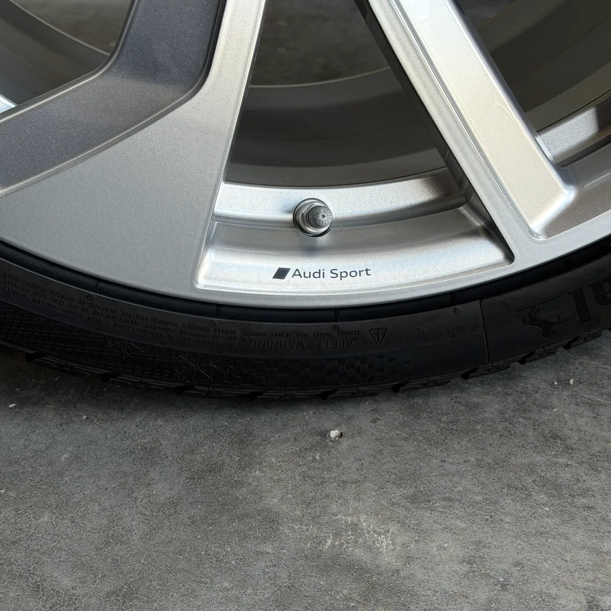 NEW Original 20 inch Audi RS4 RS5 8W B9 used wheels for sale — photo 7