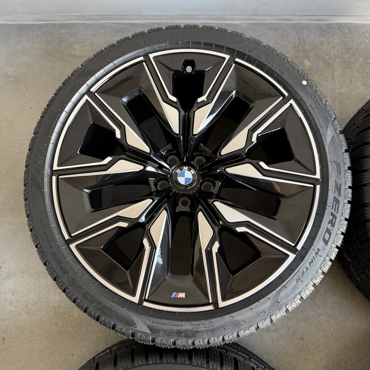 Like NEW Genuine 21 inch BMW X3 G45 7 Series i7 G70 Styling 909M M909 used wheels for sale — photo 7