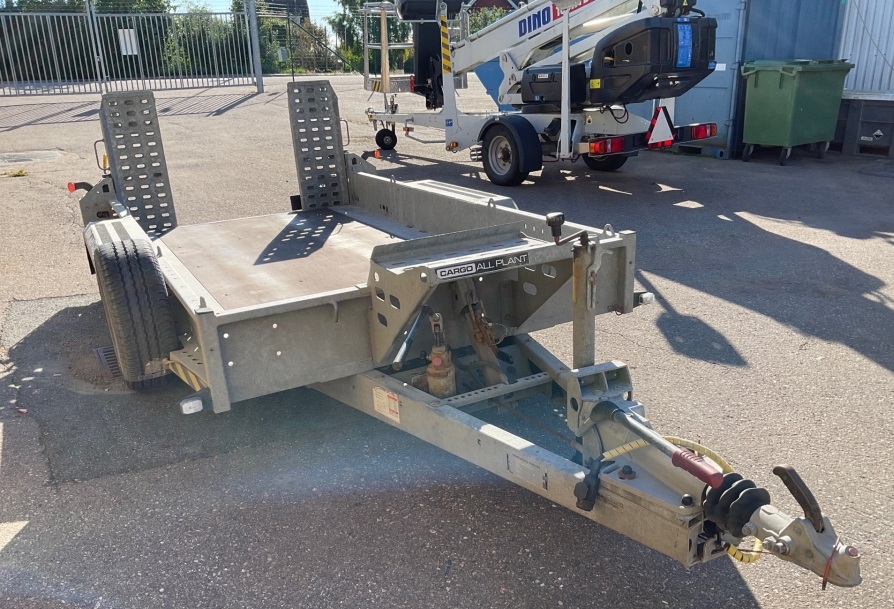 2016 Brian James Trailers used trailers for sale — photo 2