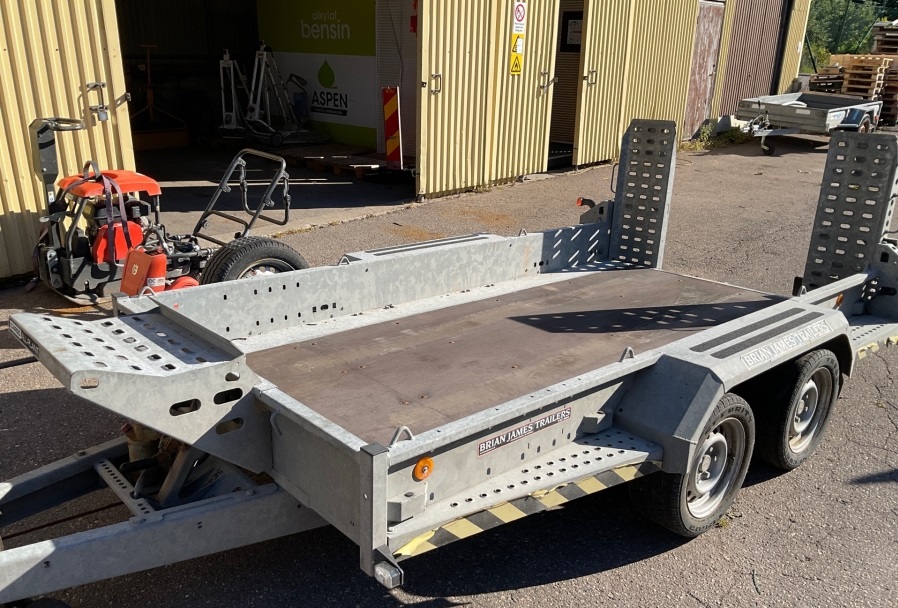 2016 Brian James Trailers used trailers for sale — photo 4